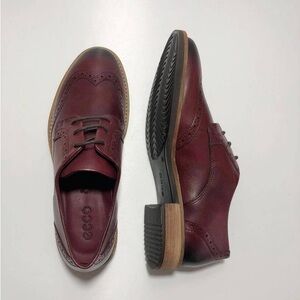 ECCO SARTORELLE 25 TAILORED, Bordeaux Red, Women’s Size 7-7.5